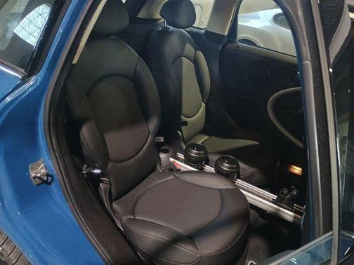 2012 MINI Cooper Countryman Base