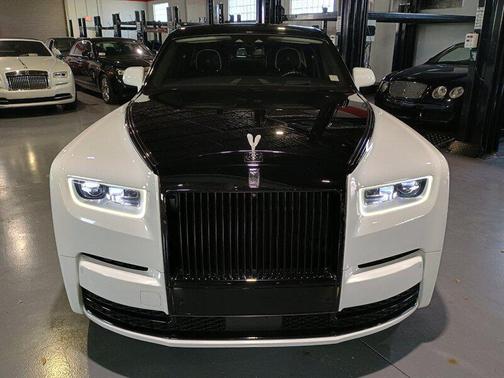 White 2019 Rolls-Royce Phantom