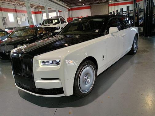 White 2019 Rolls-Royce Phantom