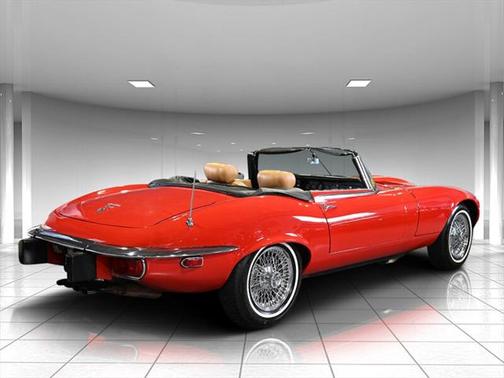 1974 Jaguar XKE Base