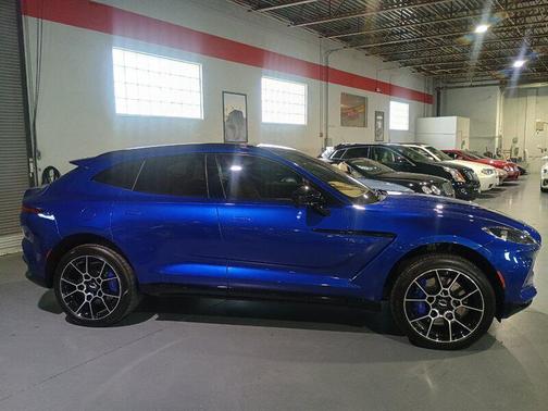 2021 Aston Martin DBX DBX