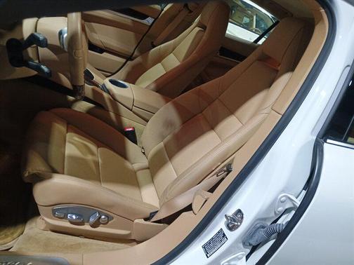 2014 Porsche Panamera 4