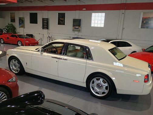 MAGNOLIA 2006 Rolls-Royce Phantom VI