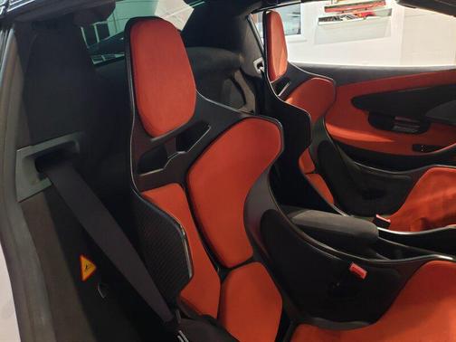 2020 McLaren 600LT Base