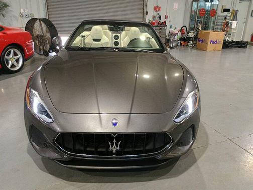 Grigio Alfieri Metallic 2018 Maserati GranTurismo Sport