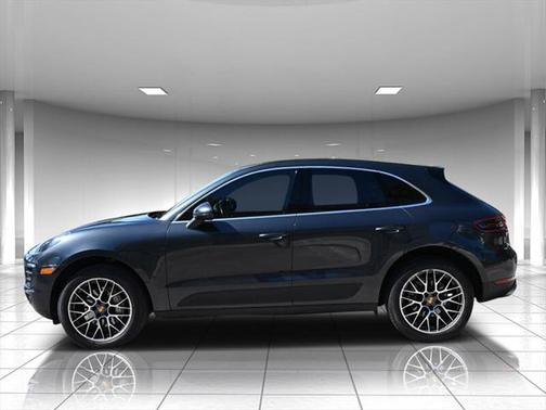 2017 Porsche Macan Base