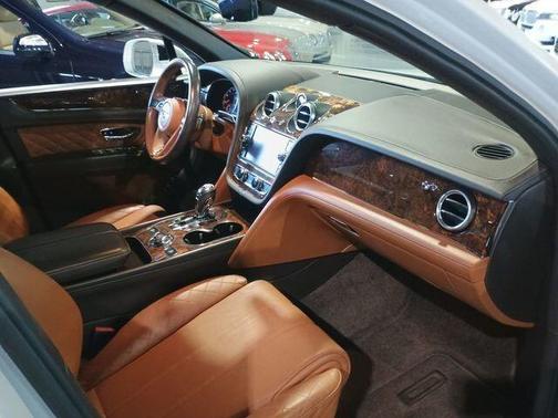 2019 Bentley Bentayga V8