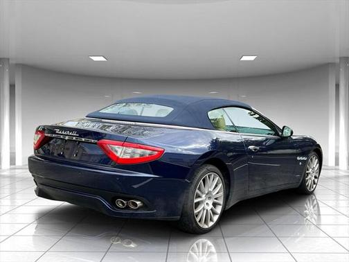 2014 Maserati GranTurismo Base