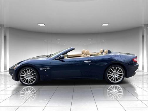 2014 Maserati GranTurismo Base