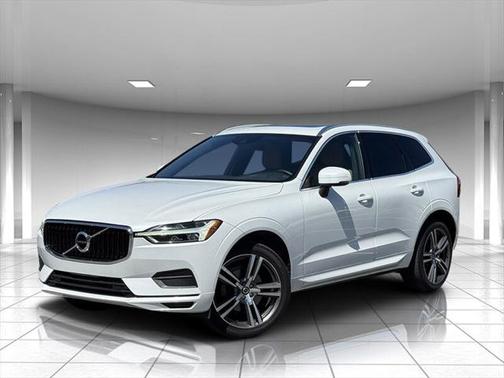 2020 Volvo XC60 T5 Momentum
