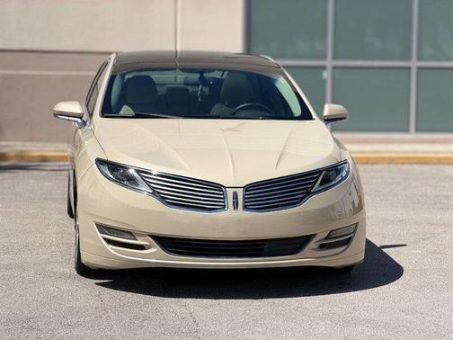 2016 Lincoln MKZ Hybrid Base