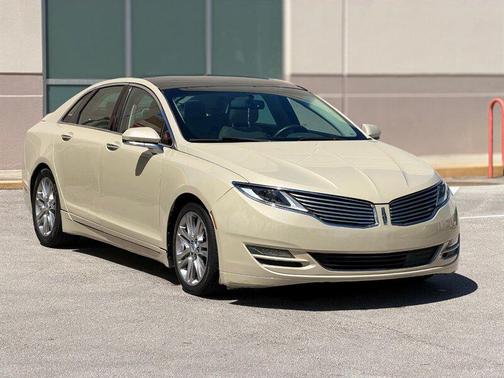 2016 Lincoln MKZ Hybrid Base
