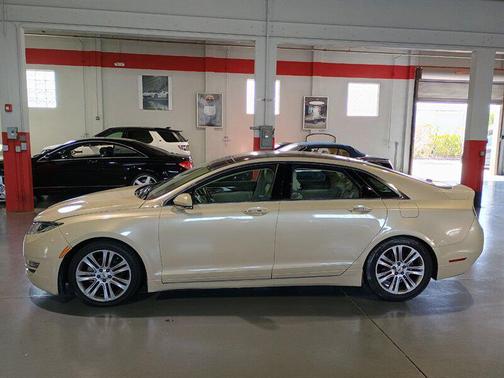 Platinum Dune Metallic Tri-Coat 2016 Lincoln MKZ Hybrid Base