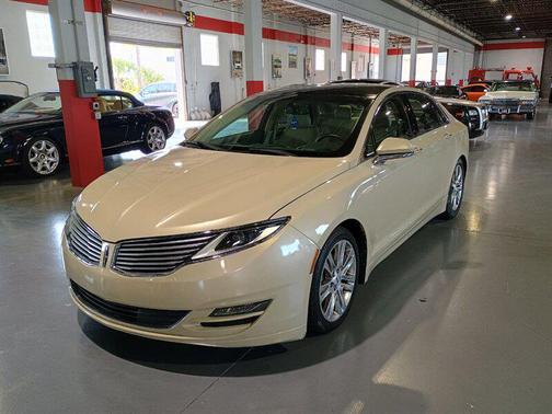 Platinum Dune Metallic Tri-Coat 2016 Lincoln MKZ Hybrid Base