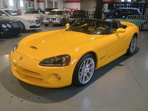 2005 Dodge Viper SRT10