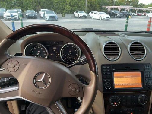 2010 Mercedes-Benz M-Class 4MATIC