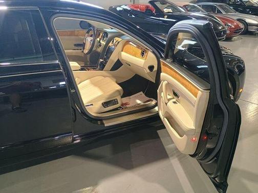 2015 Bentley Flying Spur Base