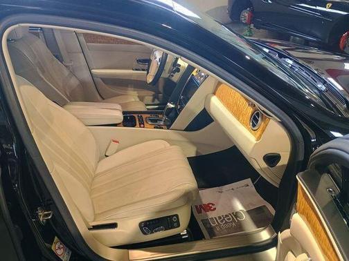 2015 Bentley Flying Spur Base