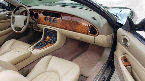 2000 Jaguar XK8