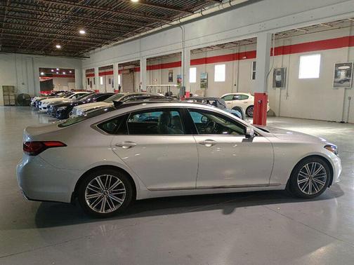 Santiago Silver 2018 Genesis G80 3.8