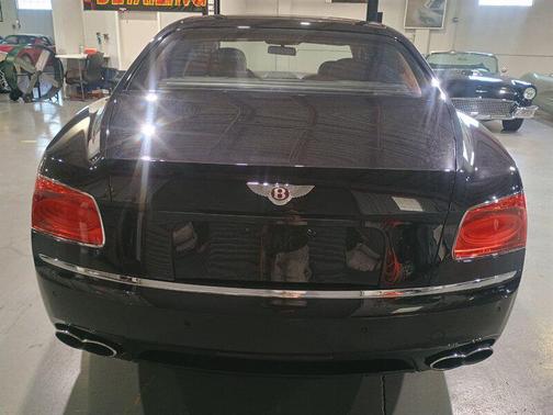 2015 Bentley Flying Spur Base