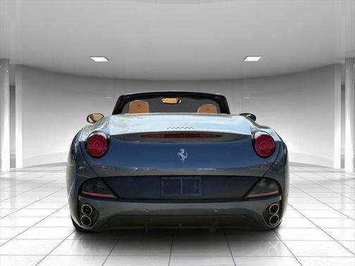 2013 Ferrari California Base