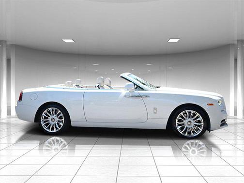 2019 Rolls-Royce Dawn Base
