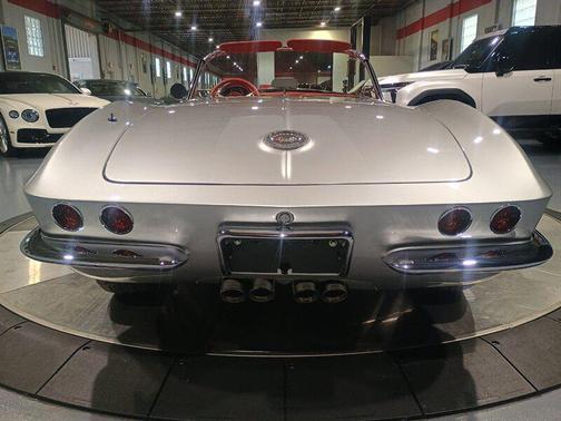 1961 Chevrolet Corvette Convertible