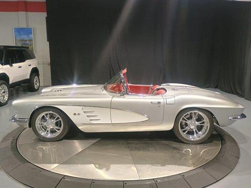1961 Chevrolet Corvette Convertible