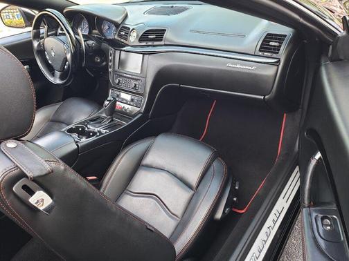 2014 Maserati GranTurismo Base