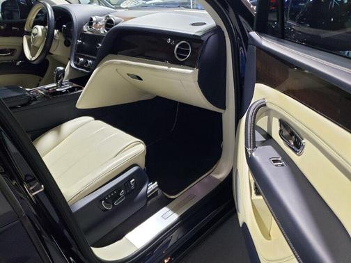 2020 Bentley Bentayga Hybrid AWD