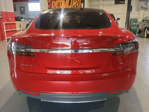 2016 Tesla Model S 70