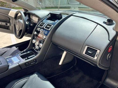 2011 Aston Martin DBS Volante