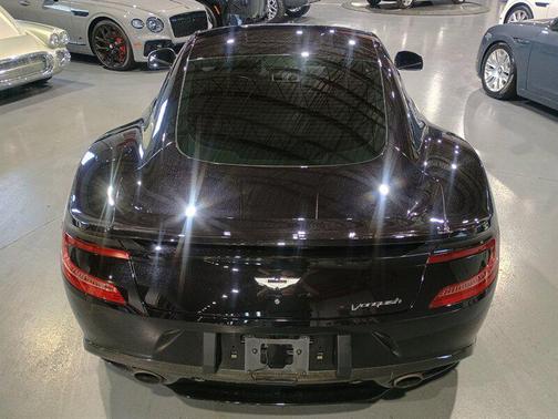 2014 Aston Martin Vanquish 