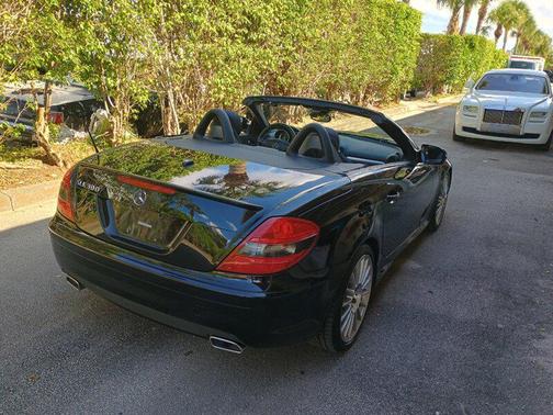 Black 2011 Mercedes-Benz SLK-Class SLK300