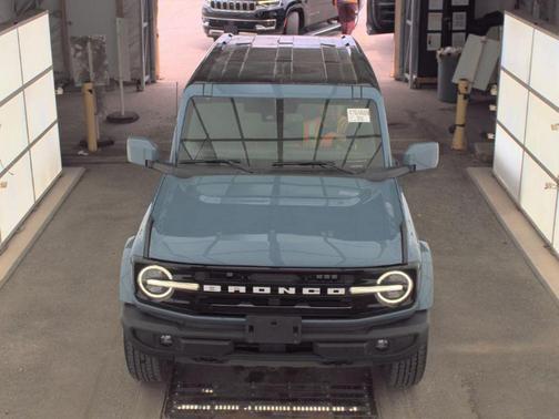 Azure Gray Metallic 2025 Ford Bronco Outer Banks