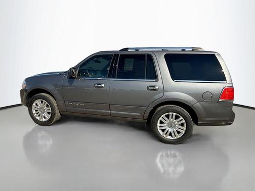 2014 Lincoln Navigator Base