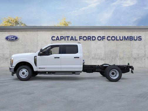 Oxford White 2026 Ford F-350 XL