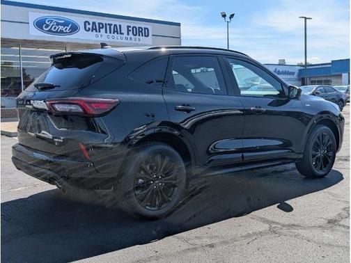 2025 Ford Escape ST-Line Elite