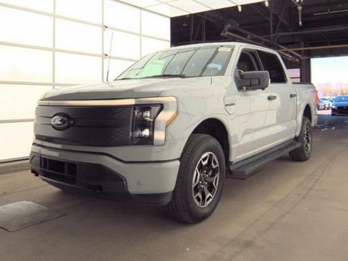 2023 Ford F-150 Lightning XLT