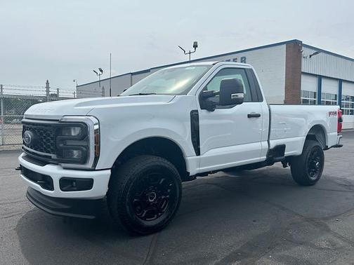 2025 Ford F-350 XLT