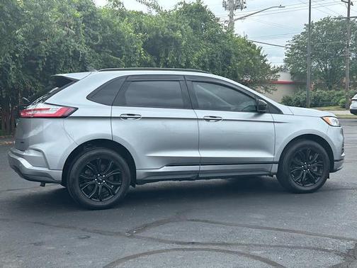 2023 Ford Edge SE