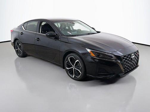 2024 Nissan Altima SR FWD