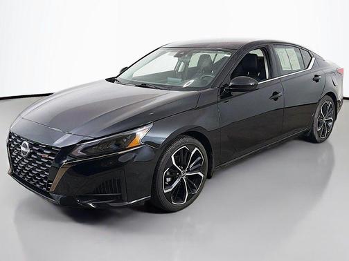 2024 Nissan Altima SR FWD
