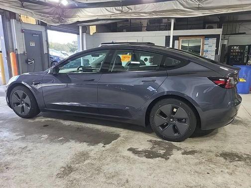 2023 Tesla Model 3 Standard Range