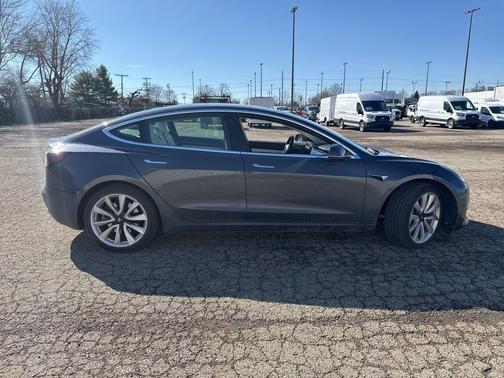 2019 Tesla Model 3 Standard Range