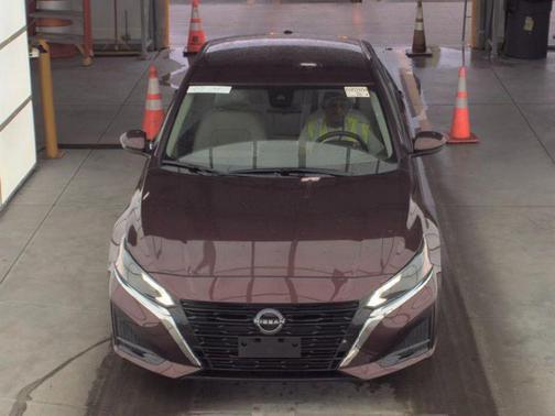 Garnet Pearl Metallic 2023 Nissan Altima 2.5 SV