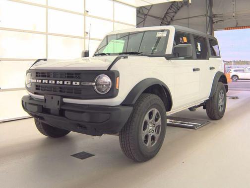 Oxford White 2025 Ford Bronco Big Bend