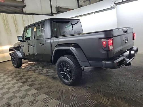 2021 Jeep Gladiator Sport S