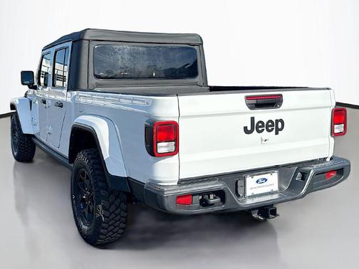 2021 Jeep Gladiator Sport